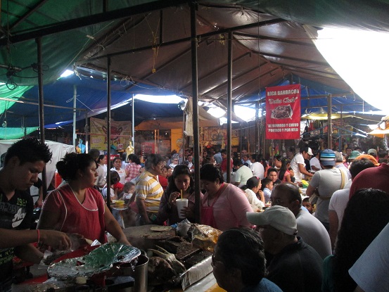 Crowded Market - Tepostlan